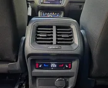 Notranja slika - Volkswagen Tiguan - 2.0 TDI DSG 110kW ODLIČEN - 10 - Predogledna slika