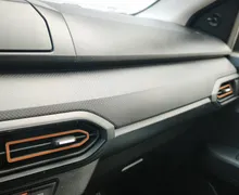 Notranja slika - Dacia Sandero - 1.0-TCE-STEPWAY-1-LASTNIK-1-BARVA-SLO-POREKLO-LED-LUCI-LPG-PLIN-T - 19 - Predogledna slika