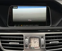 Notranja slika - Mercedes-Benz E-Razred - E 200D•AUT•EDITION•FUL LED•NAVIGACIJA•6.3 LOOK•F1• - 11 - Predogledna slika