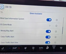 Zunanja slika - Ford Kuga - 2.5 HYBRID PHEV ST-Line CVT-SLO-LED-RADAR-NAVI-360 - 28 - Predogledna slika