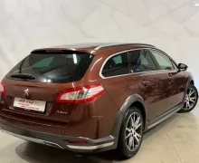 Zunanja slika - Peugeot 508 - RXH Hybrid4 2.0 HDi-4X4-BI-XENON-NAVI-PDC-F1-TEMPO - 6 - Predogledna slika