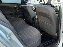 Notranja slika - Opel Insignia - 2.0 CDTI-XENON-SPORT-NAVI-PD0-GRETJE SED-ODLIČEN - 12 - Predogledna slika