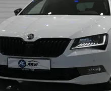 Zunanja slika - Škoda Superb - Combi 4x4 2.0 TDI SportLine DSG-RADAR-DCC-KLJUKA - 3 - Predogledna slika