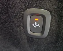 Notranja slika - Volvo XC60 - B4D R-Design Avt.- LED.usnje+mem.360kam.HUD.Harman - 20 - Predogledna slika