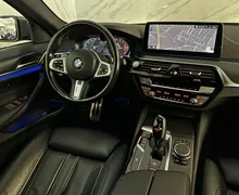 Notranja slika - BMW serija 5: - 520d |xDrive|M|Laser|ACC|Kamera|HUD|Memory|Gretje| - 11 - Predogledna slika
