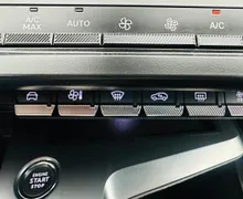 Zunanja slika - Peugeot 308 - 1.6 PHEV 133 KW  Pack Avt.NAVI.43.OOO KM - 8 - Predogledna slika