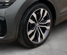 Zunanja slika - VW Touareg - V6 TFSI R-Line Panorama - Zračno - Night vision... - 6 - Predogledna slika