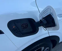 Zunanja slika - KIA Sportage - 1.6 T-GDi Plug-in Hybrid Style 4WD -KAMERA -PANO - 12 - Predogledna slika