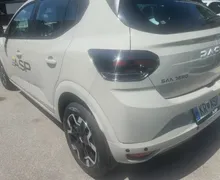 Zunanja slika - Dacia Sandero - 1.2 ECO-G 120 EDC Journey - 4 - Predogledna slika