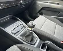 Notranja slika - KIA Stonic - 1.0 T-GDi LX Life M T... - 12 - Predogledna slika