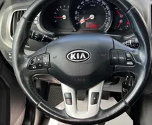 Notranja slika - KIA Sportage - 1.7 CRDi+SLO+ALU+PDC+USB - 12 - Predogledna slika