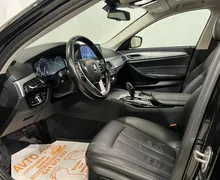 Notranja slika - BMW serija 5 Touring: - 525d-PANORAMA-VIRTUAL-ACC-KAMERA-NAVI-LED-PDC - 9 - Predogledna slika