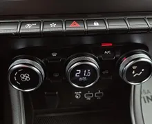 Zunanja slika - Renault Captur - 1.0 TCE 90 TECHNO Z ENOLETNIM JAMSTVOM - 8 - Predogledna slika