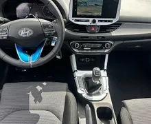 Zunanja slika - Hyundai i30 - 1.0 T-GDI Style°°16col°°Gretje sedežev°°Kamera - 6 - Predogledna slika
