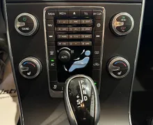 Zunanja slika - Volvo V60 - D3 Momentum-XENON-PDC-NAVI - 20 - Predogledna slika