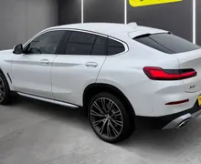 Zunanja slika - BMW X4 - serija : xDrive LCI MODEL •LED• USNJE• TOP • OBROKI• - 5 - Predogledna slika