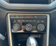 Notranja slika - Volkswagen T-Roc - 1.5 TSI BMT Style DSG - 19 - Predogledna slika