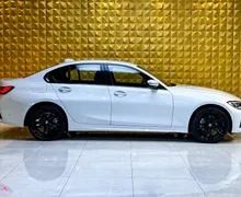 Notranja slika - BMW serija 3: - 318d AUT.-Sport Line-VIRTUAL-KAMERA-PERLA-AMBI - 12 - Predogledna slika