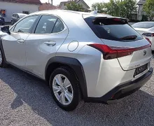 Zunanja slika - Lexus UX - 250h HYBRID - samo 68.299 kilometrov - 4 - Predogledna slika