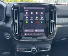 Notranja slika - Volvo XC40 - B4P Ultra Black Edition Avt. - 18 - Predogledna slika
