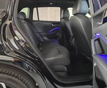Notranja slika - Volkswagen Tiguan - 4motion 2.0 TDI BMT R-Line DSG - VSA MOŽNA OPREMA - 15 - Predogledna slika