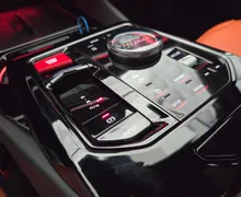 Zunanja slika - BMW M5 - Touring-RADAR-KLJUKA-KAM360-KEYLESS-HUD - 19 - Predogledna slika