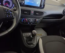 Zunanja slika - Hyundai i10 - 1.0 Style KLIMA-1.LASTNIK-TOUCH SCREEN-LANE ASSIST - 17 - Predogledna slika