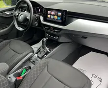 Notranja slika - Škoda Kamiq - 1.6 TDI Ambition 1.LASTNICA-LED-NAVI-ODLIČNA - 8 - Predogledna slika