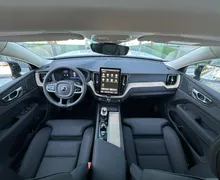 Notranja slika - Volvo XC60 - B5  P  AWD Plus Dark 3 leta garancije + 3 servisi - 20 - Predogledna slika