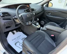 Zunanja slika - Renault Grand Scenic - Scénic 1.5dCi 110PS BOSE 7SEDEŽEV LED NAVI KAMERA ALU17 - 14 - Predogledna slika
