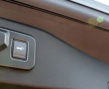 Zunanja slika - Renault Espace - iconic E-Tech hybrid 200 + ZIMSKE GUME + VINJETA - 19 - Predogledna slika