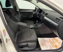 Notranja slika - Škoda Superb - 2.0 TDI-DSG-SPORT LINE-FULL LED-NAVI-KAMERA-TEMPO - 12 - Predogledna slika