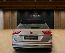 Notranja slika - Volkswagen Tiguan - 2.0 TDI SCR BMT R-Line Panoramska streha - 7 - Predogledna slika