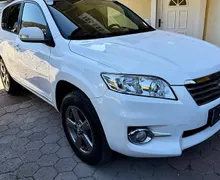 Zunanja slika - Toyota RAV4 - 2.2 D-4D . LASTNIK VLEČNA KLJUKA LETNO JAMSTVO - 3 - Predogledna slika