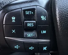 Notranja slika - Ford Kuga - 1.5 EcoBoost ST-Line.NEMŠKA.PANORAMA.KLJUKA.BENCIN - 11 - Predogledna slika