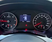 Notranja slika - KIA Sportage - 1.6 CRDI-LED-LIZING ZA TUJCE-TEMPOMAT-KAMERA... - 12 - Predogledna slika