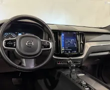 Notranja slika - Volvo XC60 - D4 4X4-INSCRIPTION-VIRTUAL-PANORAMA-KAMERA-HEAD UP - 11 - Predogledna slika
