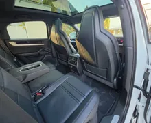 Notranja slika - Porsche Cayenne Coupe - E-Hybrid |MAXTON|SCREEN|PANO|ZRAK|ALU22|VRHUNSKI| - 11 - Predogledna slika
