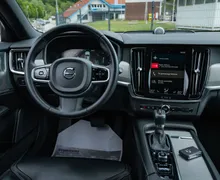 Notranja slika - Volvo V90 - Cross Country D4 AWD Pro Avt. - 10 - Predogledna slika