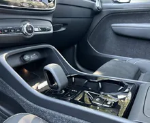 Notranja slika - Volvo XC40 - B4P Ultra Black Edition Avt. - 20 - Predogledna slika