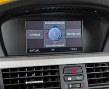 Zunanja slika - BMW Serija 3 - : 318d LCI-STREŠNO OKNO-GRETJE-NAVI-PDC... - 20 - Predogledna slika