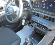Zunanja slika - Hyundai Bayon - 1.0 T-GDI 90 COMFORT°AVT.KLIMA°WINTER°RG°ZALOGA - 10 - Predogledna slika