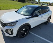 Zunanja slika - Peugeot 2008 - 1,2 PureTech 130 S&S GT + kom. zimskih gum - 6 - Predogledna slika