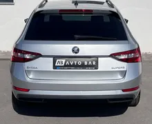 Notranja slika - Škoda Superb - 2.0 TDI+ALU+TEMP+USB... - 7 - Predogledna slika
