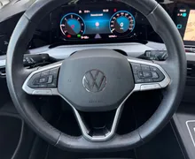 Notranja slika - Volkswagen Golf Variant - 2.0 TDI BMT Life DSG-IQ Light-Vl.kljuka-ACC-Kamera - 8 - Predogledna slika