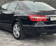 Zunanja slika - Mercedes-Benz E-Razred - E 220 CDI AVANTGARDE AVT GR SED NAVI PDC ACC - 4 - Predogledna slika