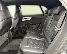 Notranja slika - Audi Q8 - 50 TDI Quattro-S Line-Zračno-22 COL-360kamera-Navi - 11 - Predogledna slika