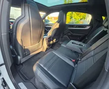 Notranja slika - Porsche Cayenne Coupe - E-Hybrid |MAXTON|SCREEN|PANO|ZRAK|ALU22|VRHUNSKI| - 10 - Predogledna slika