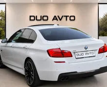 Notranja slika - BMW serija 5: - 520D-M SPORT-HEAD UP-USNJE-ACC-NA OBROKE TUJCI - 10 - Predogledna slika