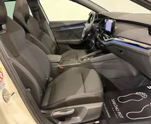 Notranja slika - Škoda Octavia - 2.0 TDI-SPORTLINE-VIRTUAL-PANO-MATRIX-KAMERA-DSG - 11 - Predogledna slika